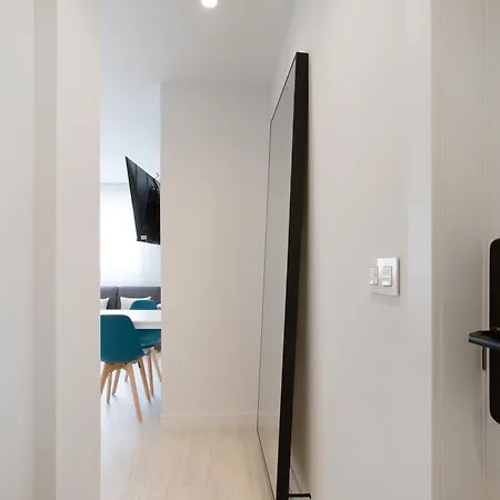 Urbil Ayuntamiento Apartment