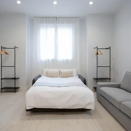 Urbil Ayuntamiento Apartment *