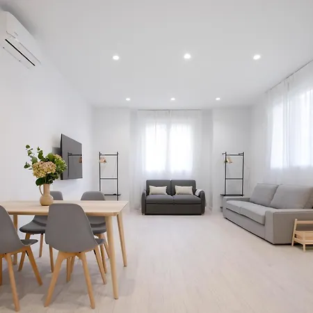 Urbil Ayuntamiento Apartment